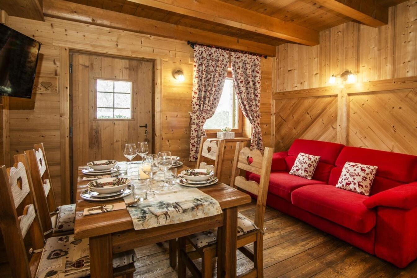 Bijoux Des Alpes - Mont Blanc Village La Salle Luaran gambar